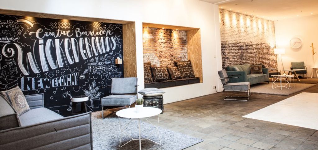 CREATIVE BOARDROOM